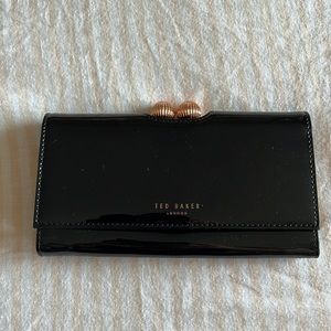 Ted baker wallet